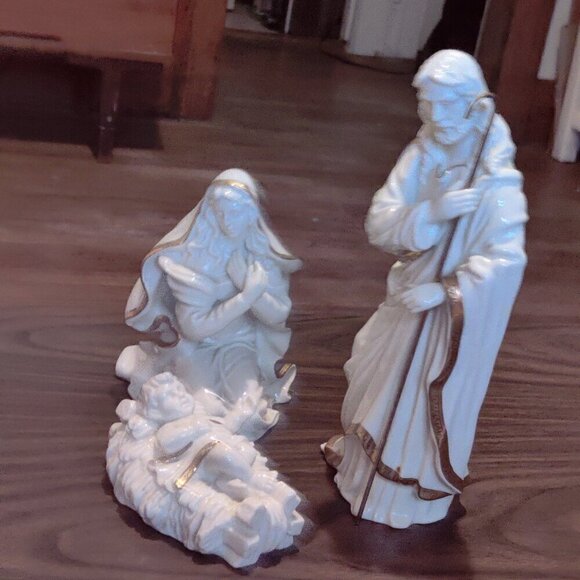 Mikasa Nativity Night, excellent condition. A Beautiful Set for your Family, Vtg - Picture 3 of 6